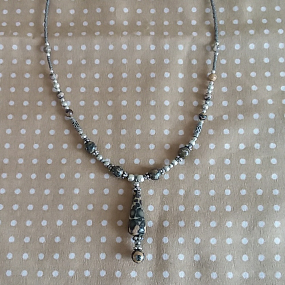 Hand beaded natural stone teardrop necklace - Picture 3 of 4